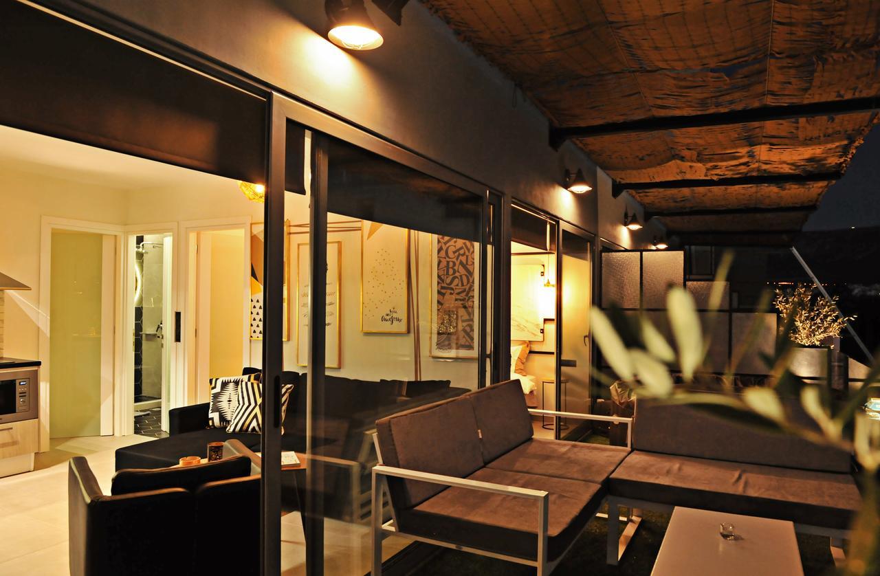 The Athenians Modern Apartments Екстериор снимка